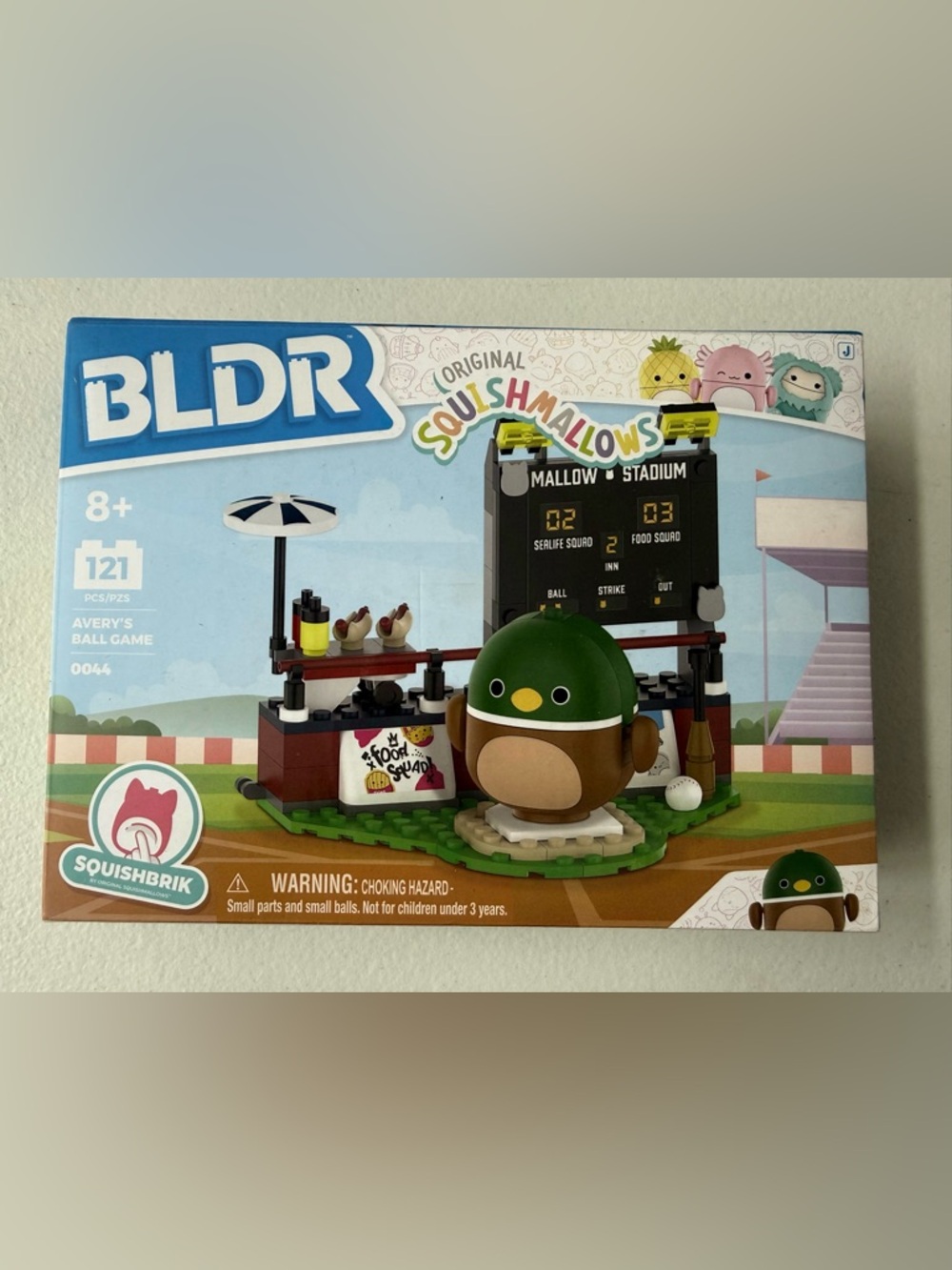 BLDR Squishmallows Avery's Ball Game Building Set - Avery The Mallard Duck Build